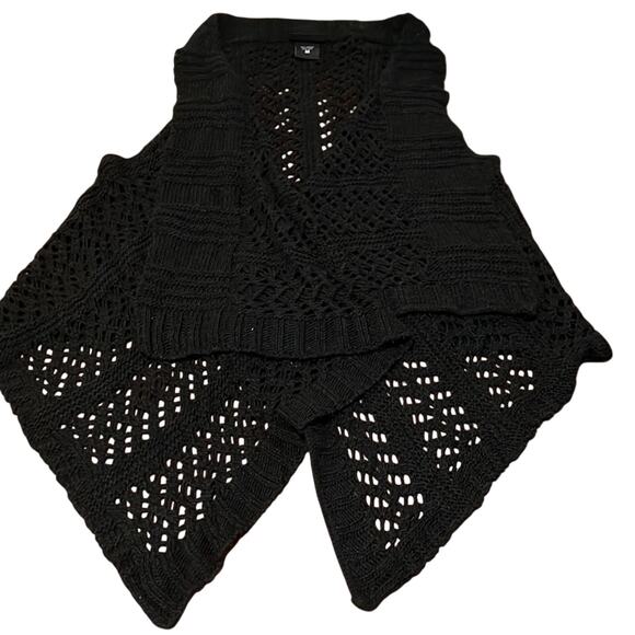 It’s Our Time Size M Black Open Weave Sweater Vest Boho Festival Y2K - Picture 6 of 8
